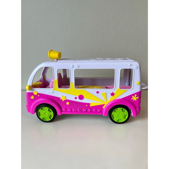 Shopkins Scoops Ice Cream Truck with Season 1 Shopkins - Picture 7 of 8